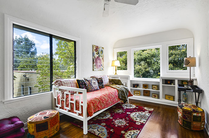 Silverlake Cottage for Lease