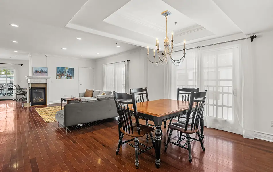 brentwood condo for sale on dorothy street