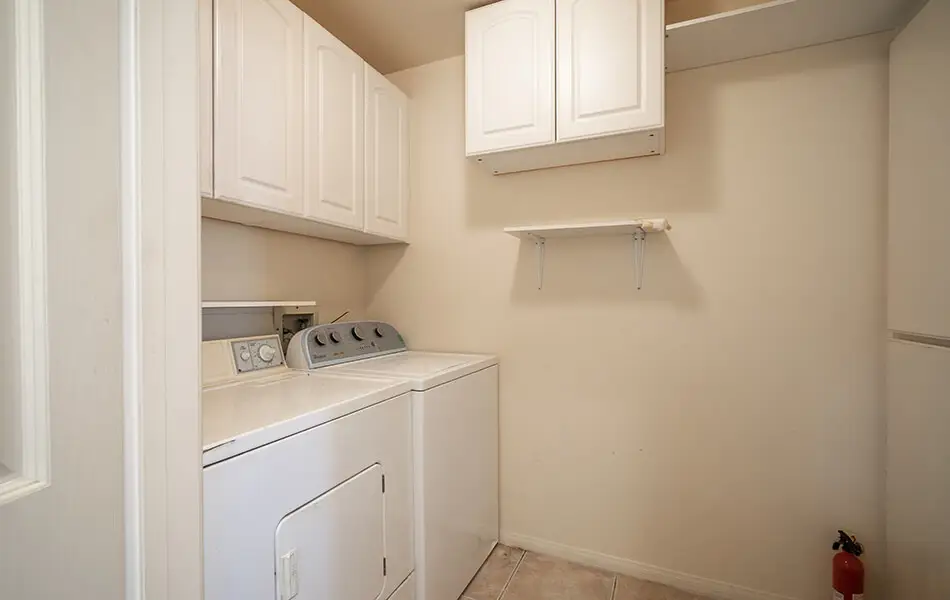 2 bedroom west la condo rochester avenue