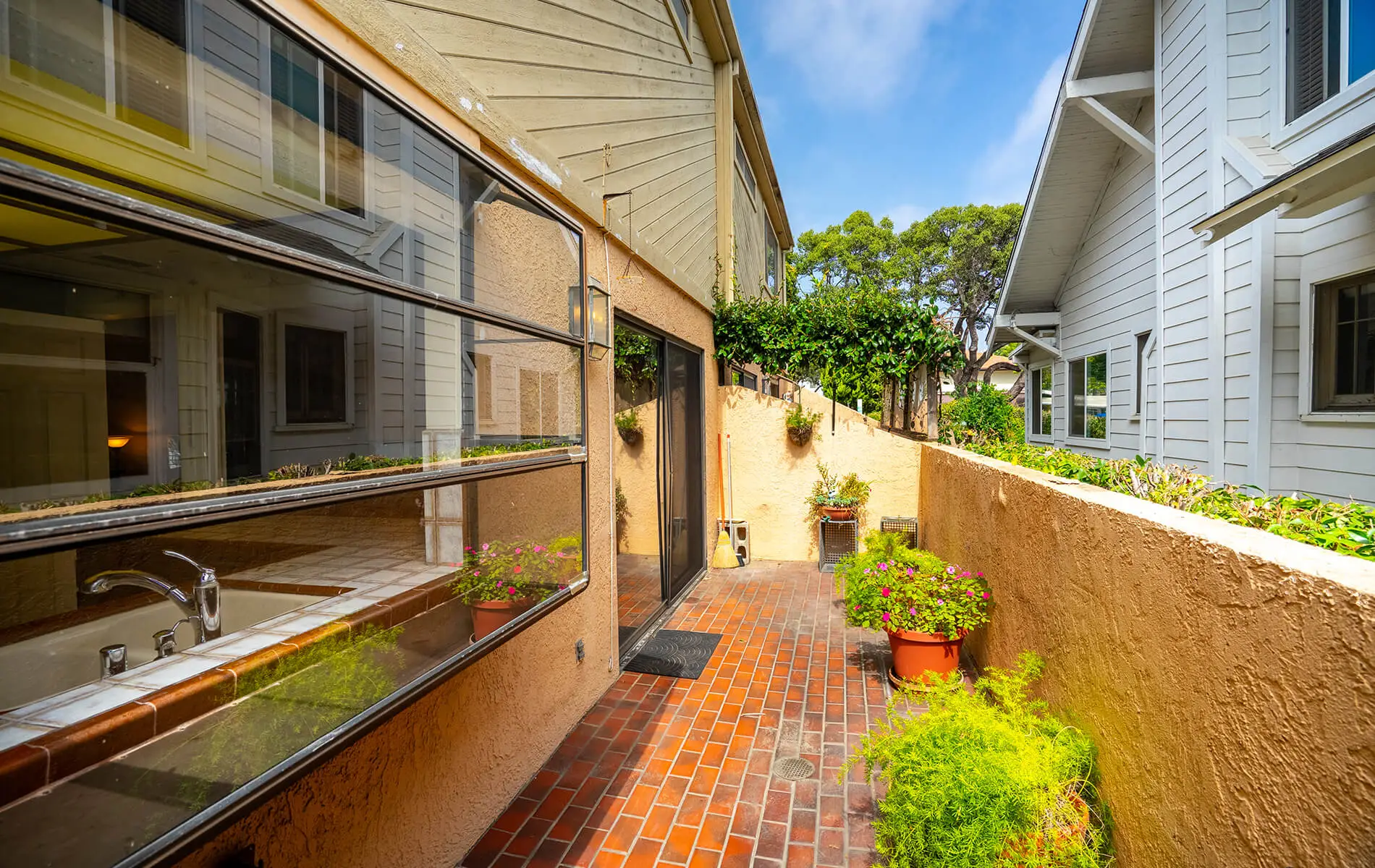 2 bedroom santa monica townhome 3rd street
