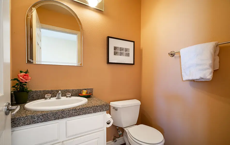 2 bedroom west la condo rochester avenue