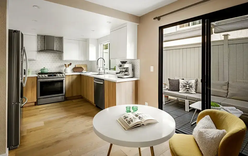 santa monica condo 15th street
