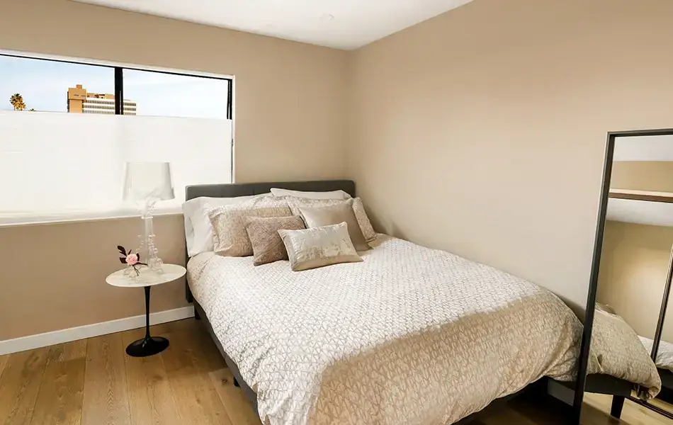 santa monica condo 15th street
