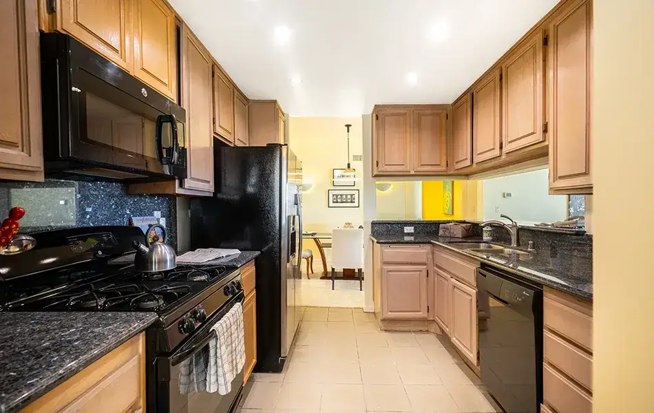 11755 montana ave brentwood condo for sale