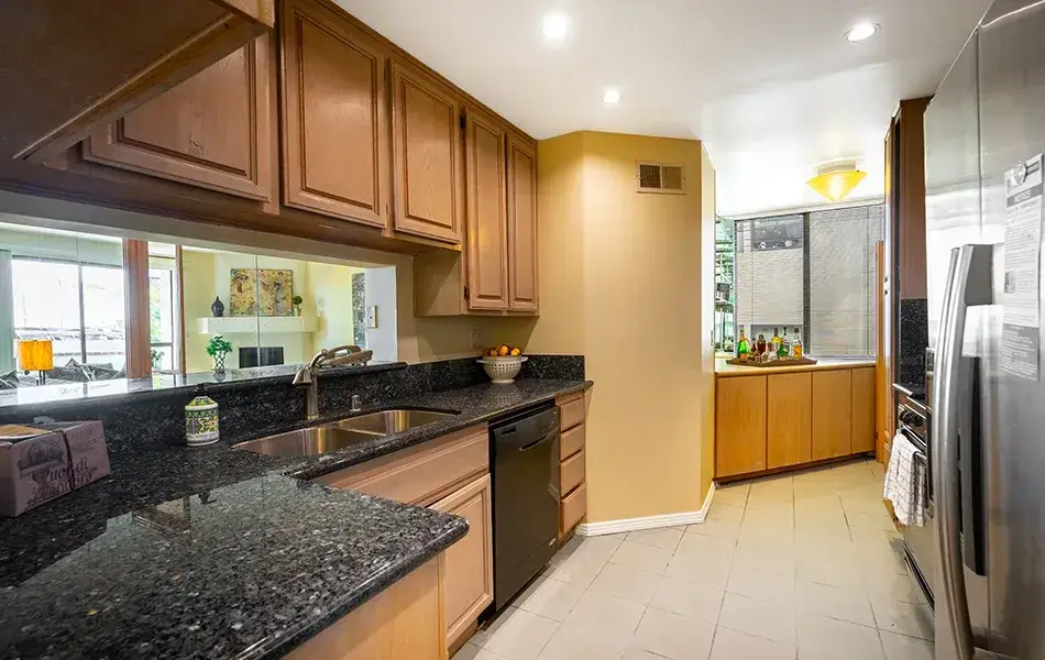 11755 montana ave brentwood condo for sale