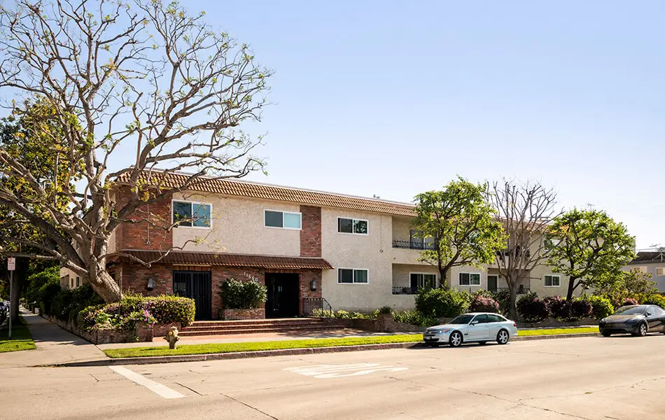 Building exterior front view of 11550 Nebraska Ave condo for sale in West LA