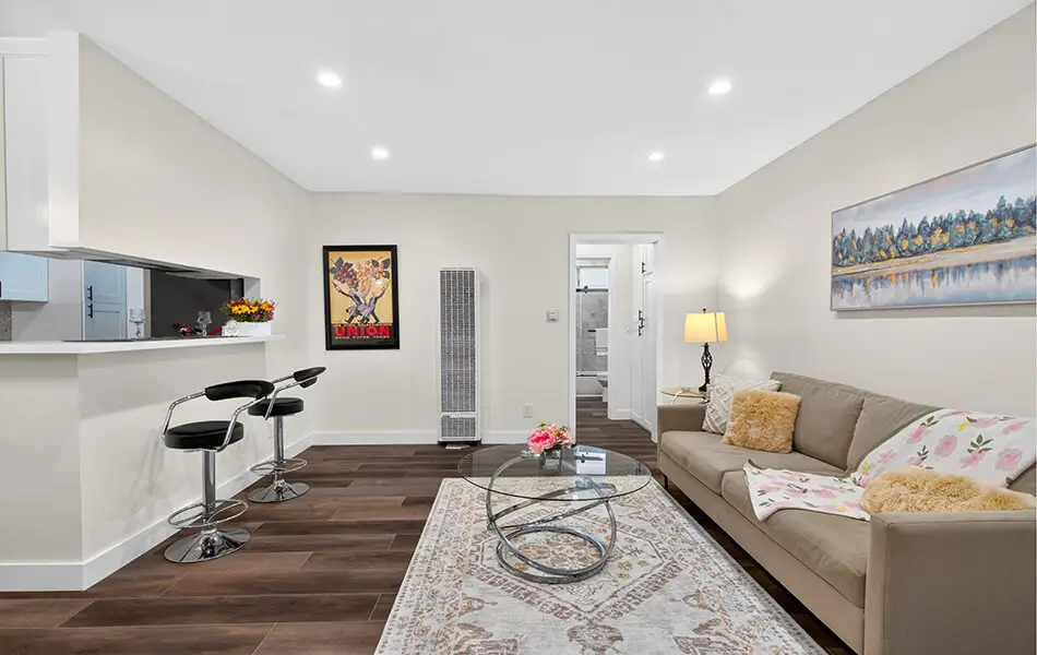 15 1522 centinela avenue 101 west la condo.jpg