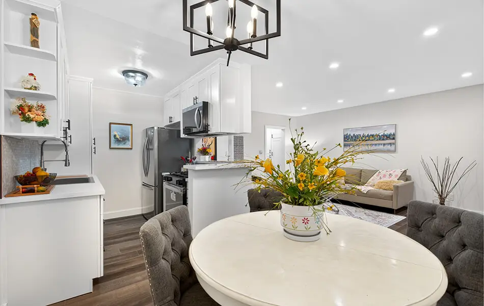 19 1522 centinela avenue 101 west la condo.jpg