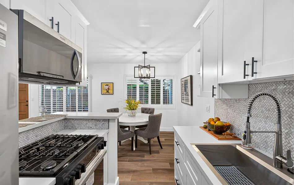 21 1522 centinela avenue 101 west la condo.jpg