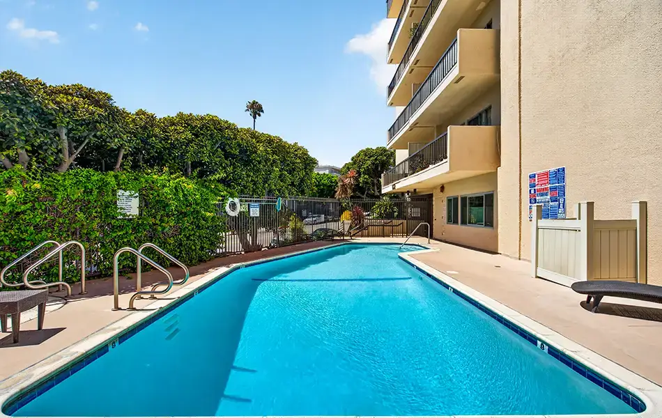 20 brentwood penthouse condo for sale barrington avenue